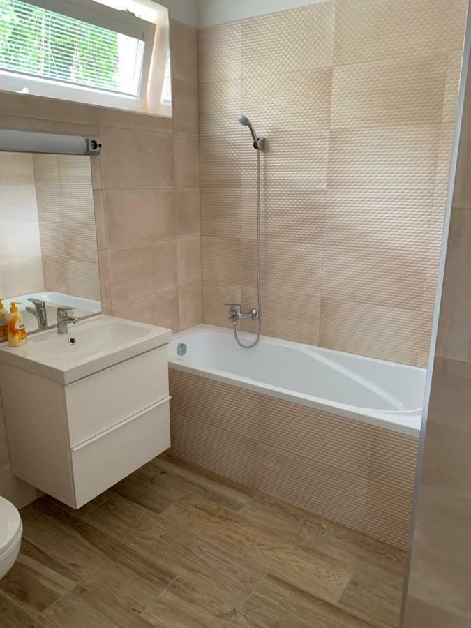 Katica Apartmanok Siofok Ngoại thất bức ảnh